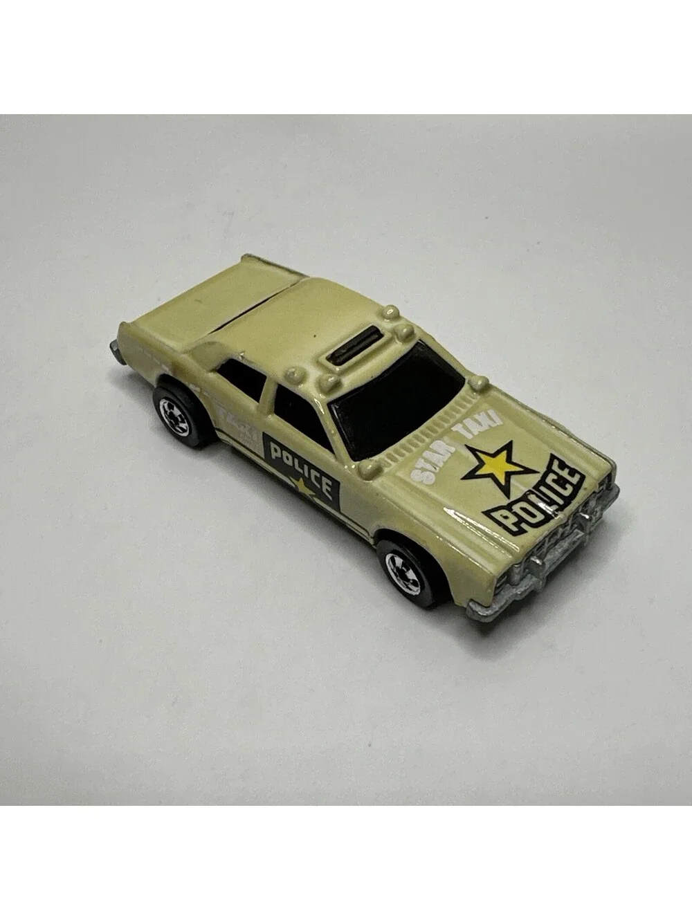Vintage Hot Wheels 1977 POLICE STAR TAXI CAB Color Changer Car Malaysia 